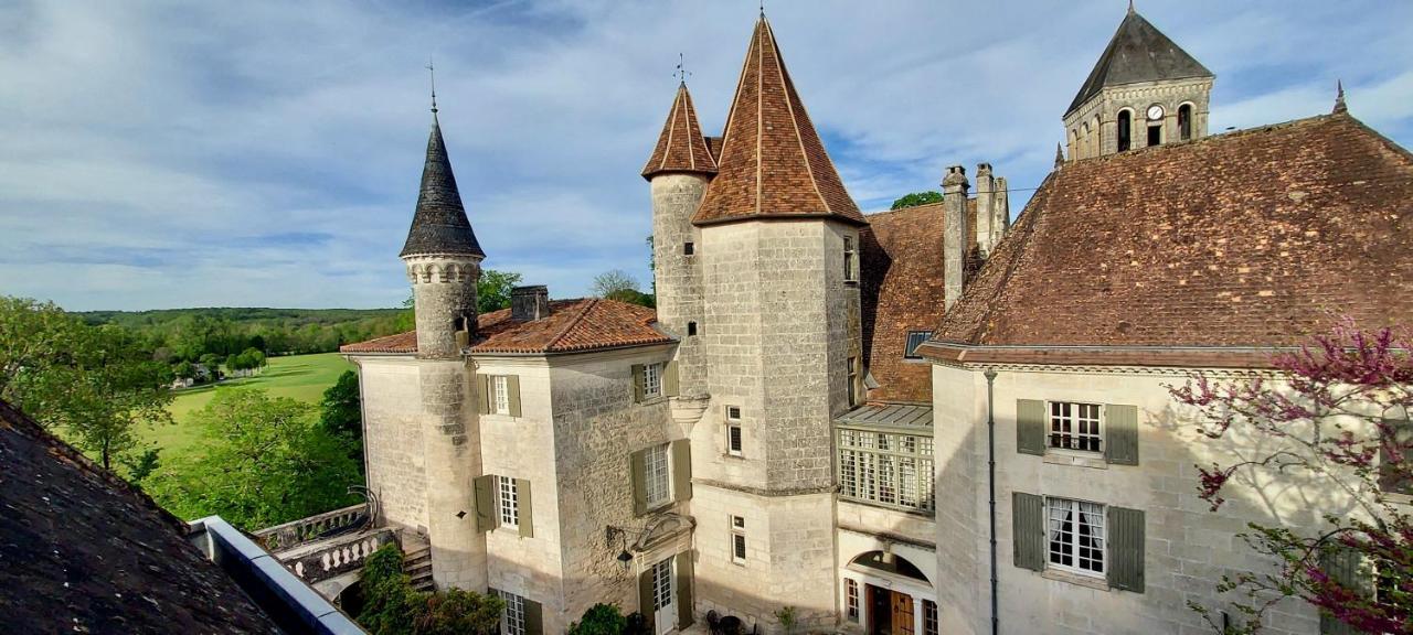 Chateau Des Senechaux, Bourdeilles Exterior foto