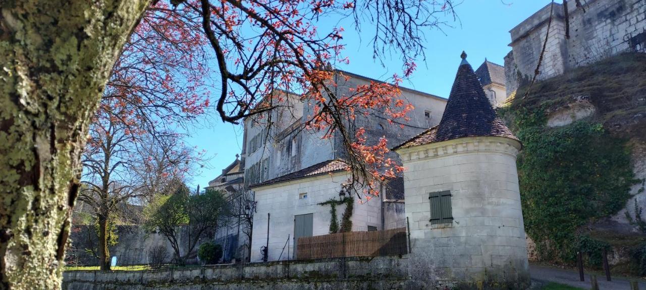 Chateau Des Senechaux, Bourdeilles Exterior foto